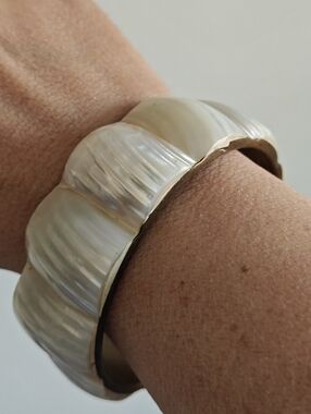 Rare Vintage Genuine Mother Of Pearl And Brass Bangle Bracelet